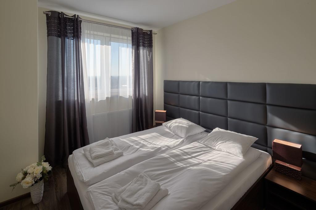 City Aparthotel Ochota Βαρσοβία Δωμάτιο φωτογραφία