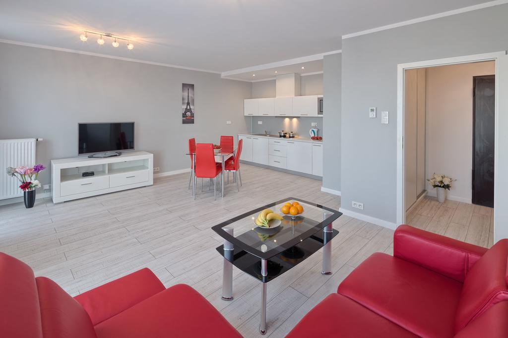 City Aparthotel Ochota Βαρσοβία Δωμάτιο φωτογραφία