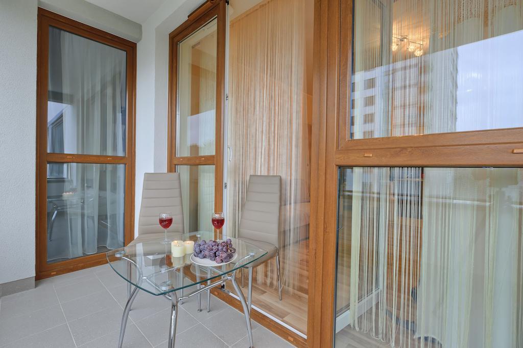 City Aparthotel Ochota Βαρσοβία Δωμάτιο φωτογραφία